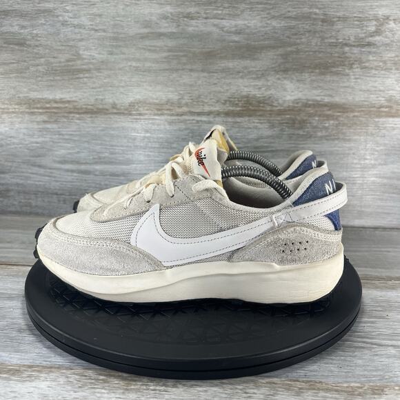 Nike Womens Waffle Debut DX2931-400 White Running Sneakers Size 7 - Picture 1 of 8